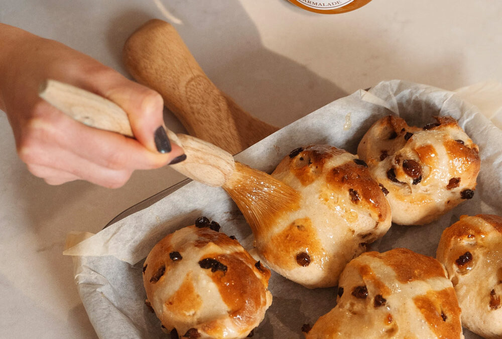 Glazed Hot Cross Buns